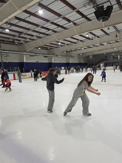 Ice Skating — photo 10