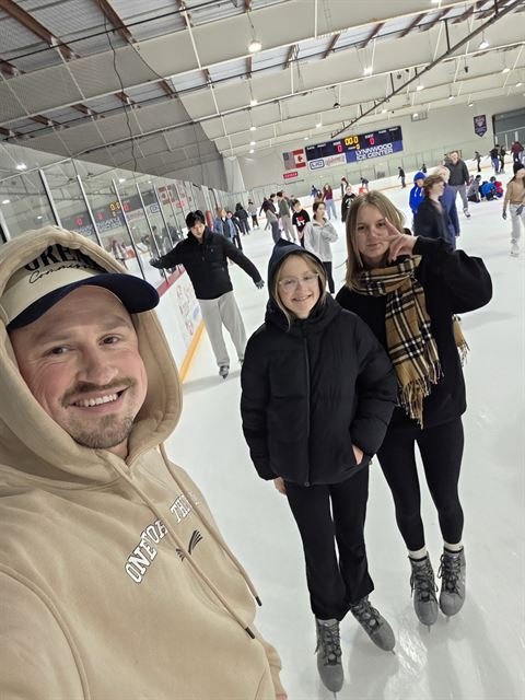 Ice Skating — photo 11
